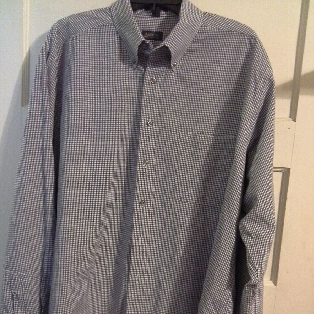 Men's Arrow button-down dress shirt  size 17-17.5